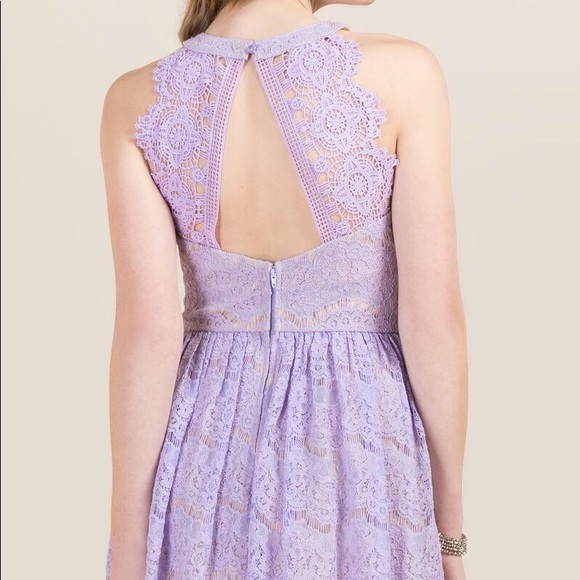 Francesca’s NWT Eloise lace open back dress 💜 - Picture 3 of 8